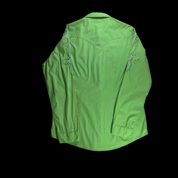 Wrangler Womans Green Shirt With Beautiful Embellishments On Sleeves Size XL - Picture 2 of 7